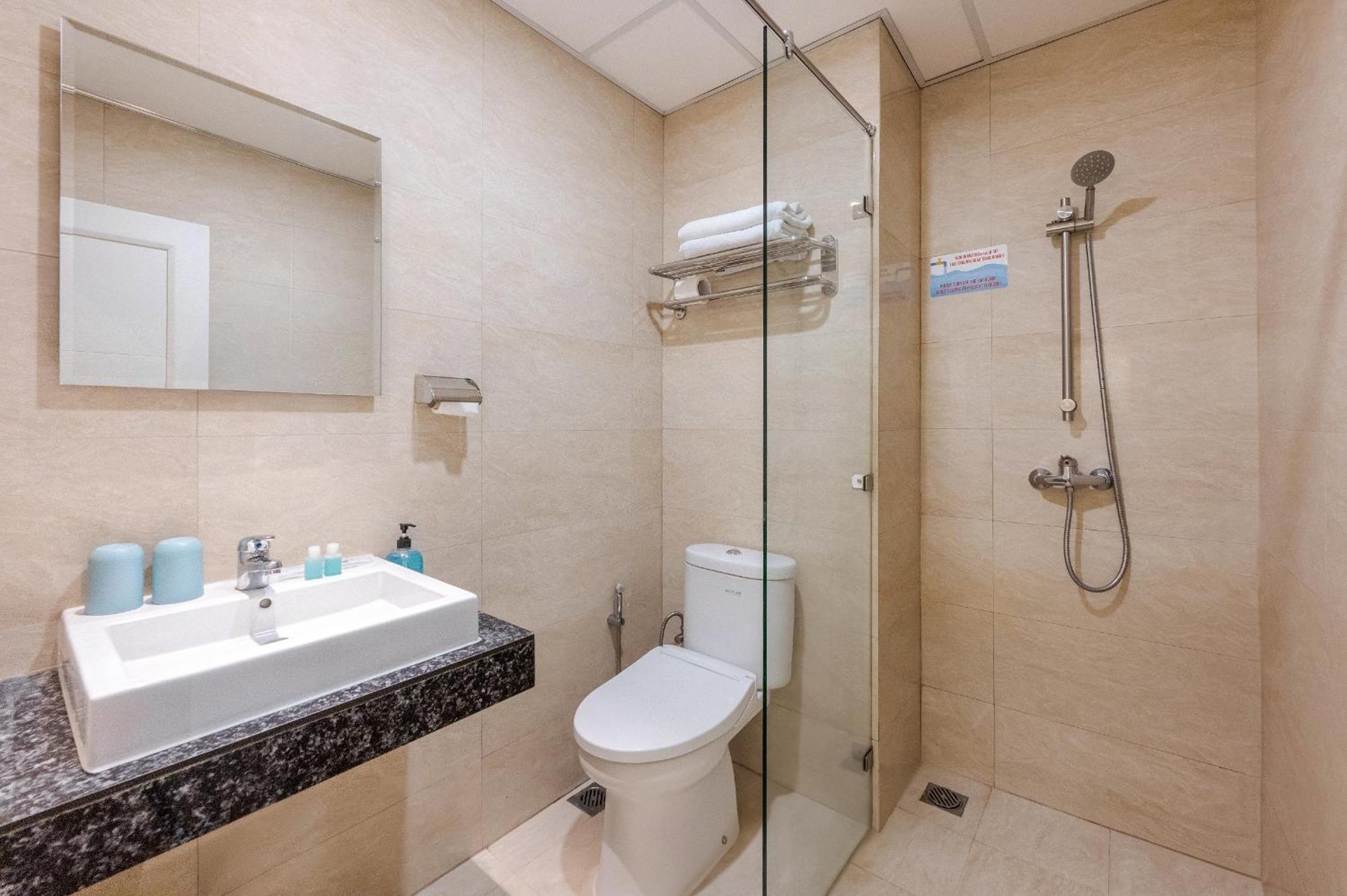 Grand Thamrin Hotel Jakarta Exteriör bild